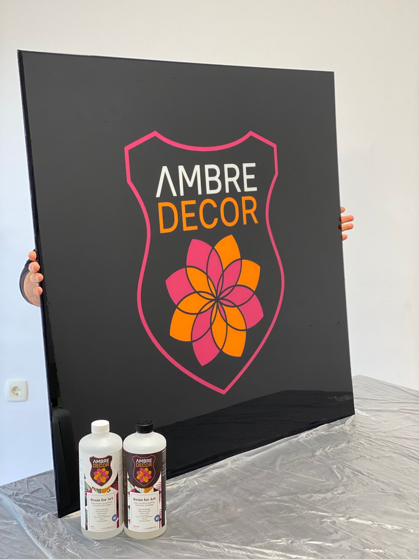 AmbreDecor®. TESTEUR. Résine à haute viscosité pour l'art. Rapport de mélange 1:1. 250 ml.